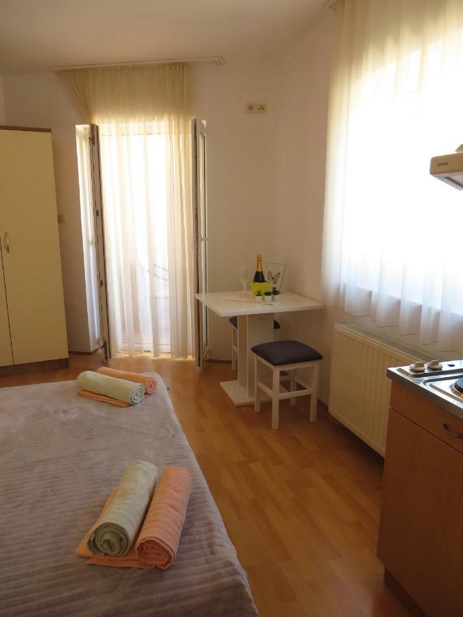Apartments Karaba Pakoštane Kamer foto